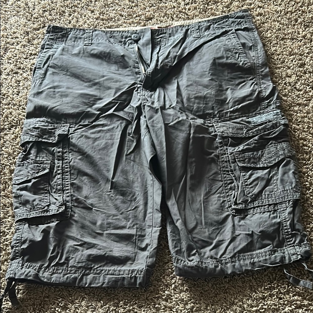 UNIONBAY Gray Cargo Shorts with Sturdy Cotton Blend